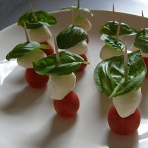 Koreczki serowe - Mozzarella
